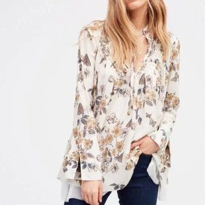 FREE PEOPLE So Fine Printed Smocked Top White Butterfly Floral {F43}